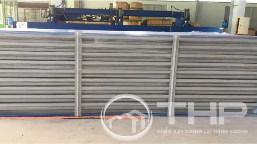 lam-gio-cho-nha-xuong