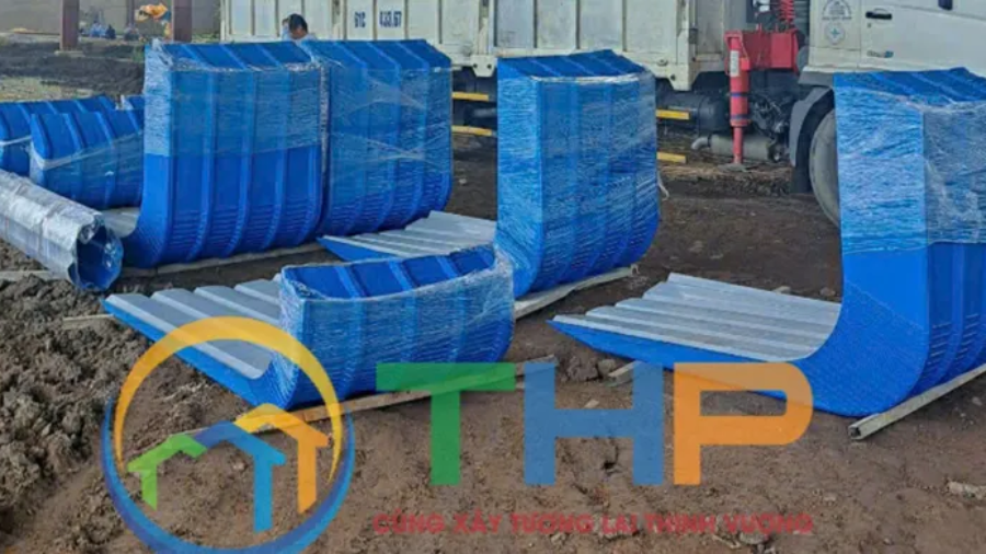 ton-vom-lop-mai-nha-tien-che-nha-xuong-cong-nhiep