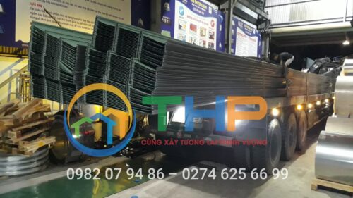 lop mai nha xuong bang ton kliplock tôn kliplock