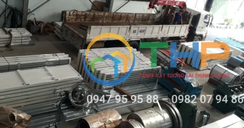 lam gio ma kem phân phối tôn thép