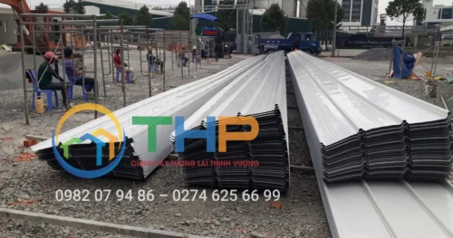 ton kliplock 1000mm dang can tai cong trinh phân phối tôn thép